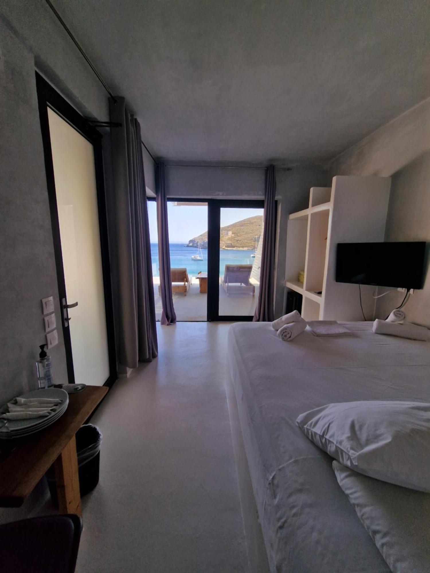 Spathi Beach Suites Kea Oda fotoğraf