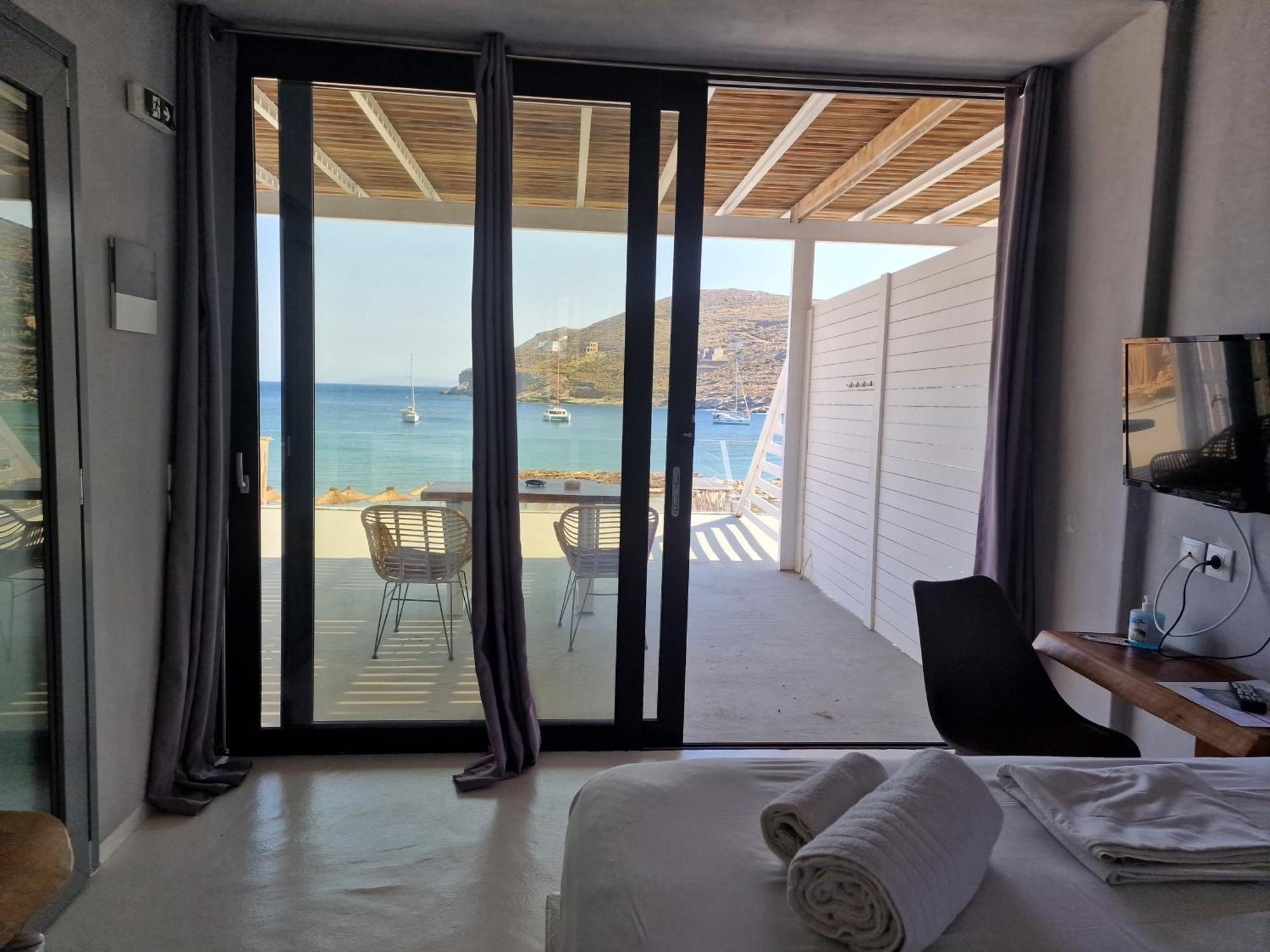 Spathi Beach Suites Kea Oda fotoğraf