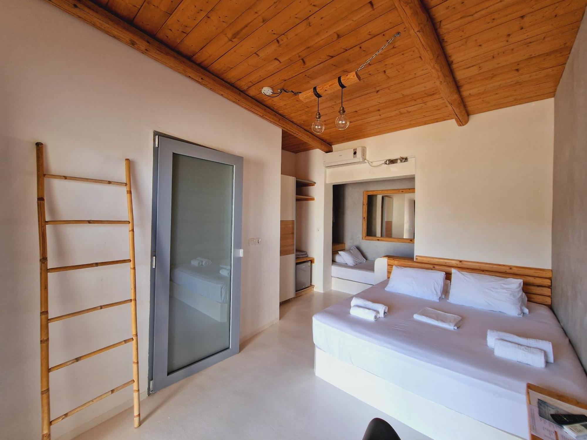 Spathi Beach Suites Kea Oda fotoğraf